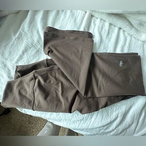 Alo Yoga Flare leggings